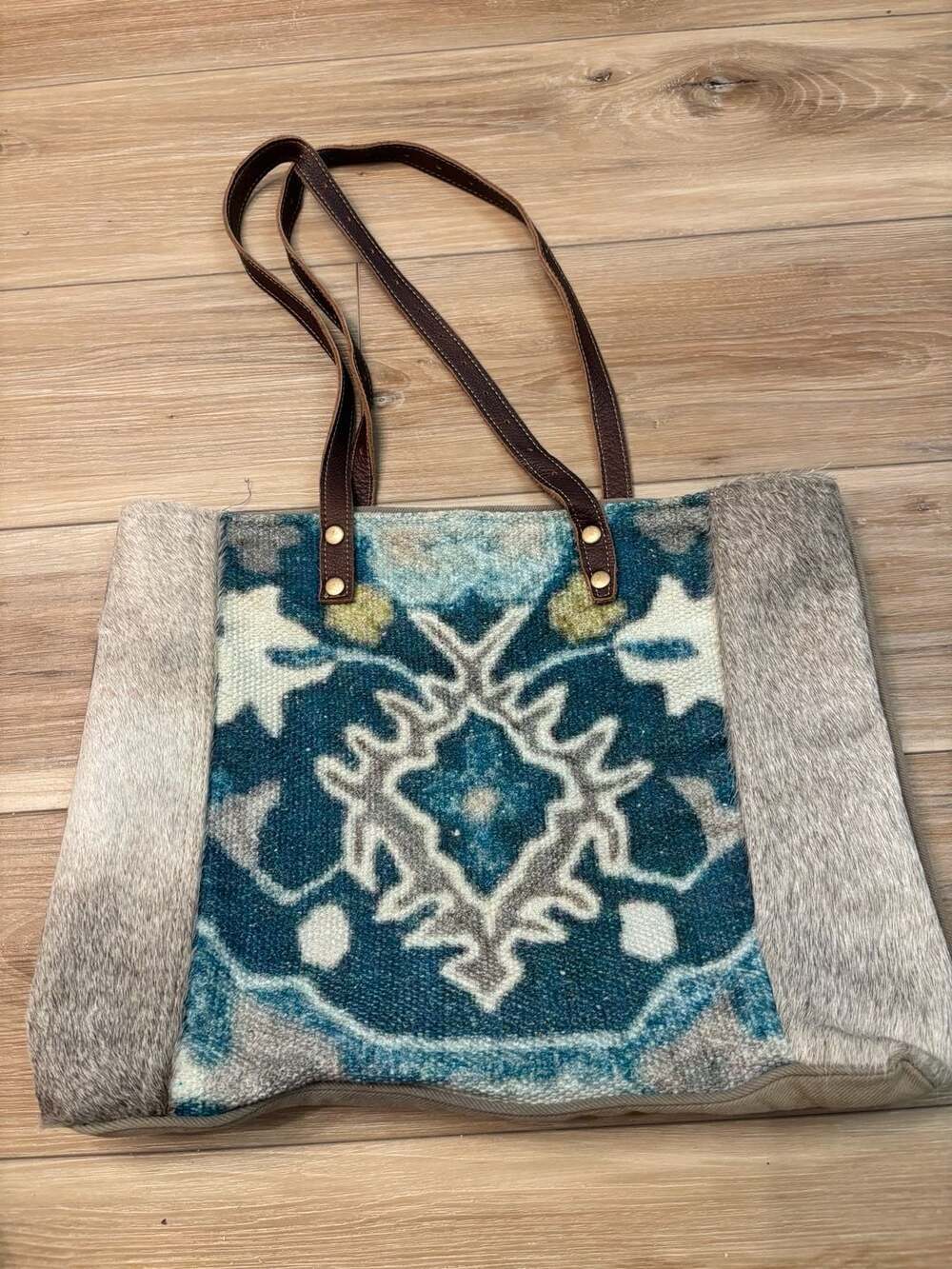 Myra Bag Canvas and Cow Hairon Print Tote Bag
